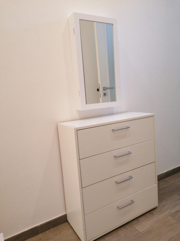 Image #1 from Викторија