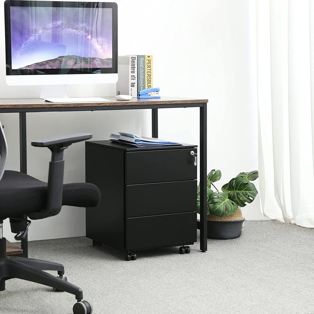 комоди со фиоки