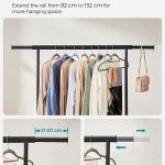 полици за облека на тркалца