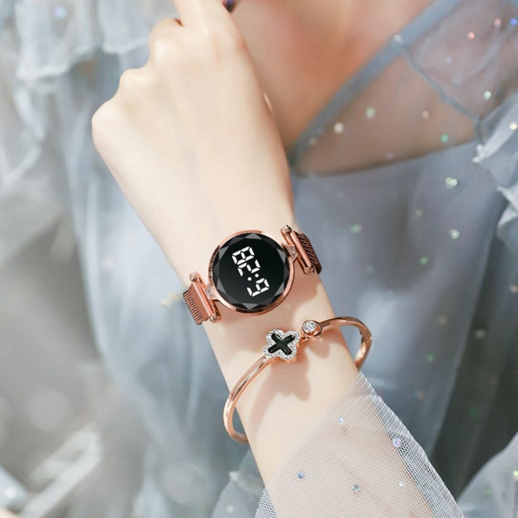 женски часовник на допир