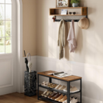 закачалка за јакни