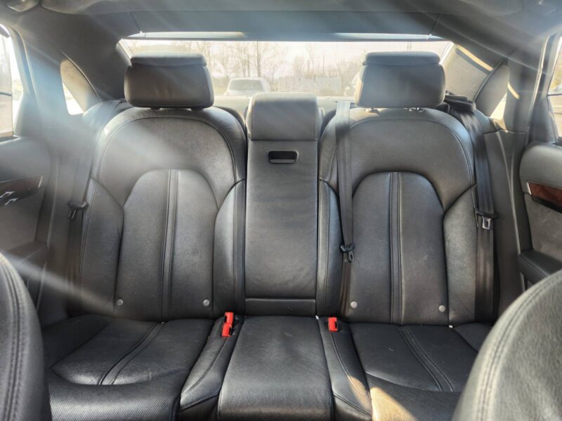 2014 Audi A8L - Image 9