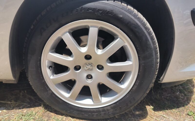 Peugeot 307 SW 1.6 HDi 2007 - Image 6