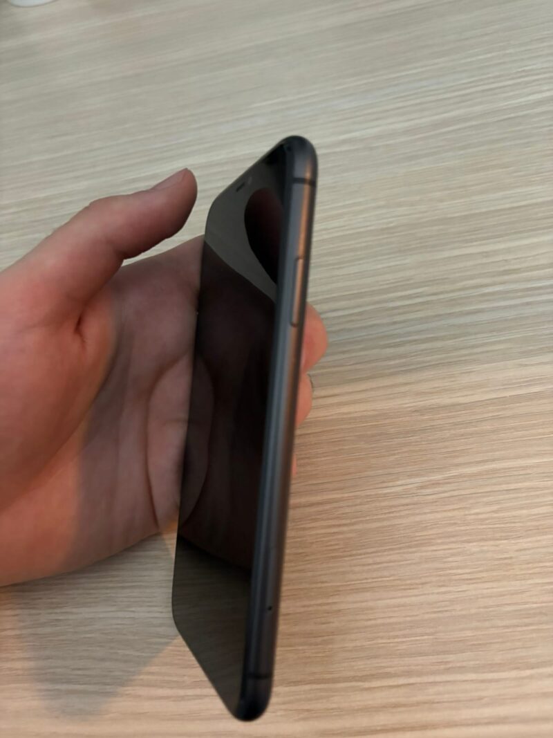 Iphone 11 125GB - Image 6