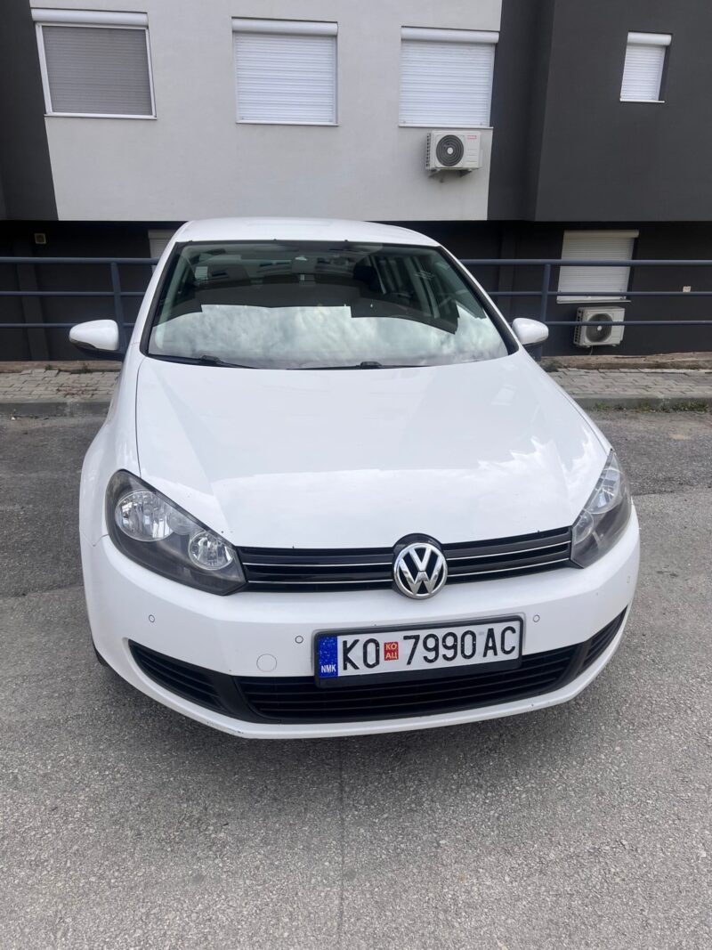Volkswagen Golf 6 1.6 TDI 2010 Одлична состојба - Image 2