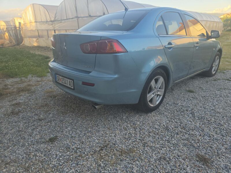 Mitsubishi Lancer 1.5 gasoline/LPG - Image 2