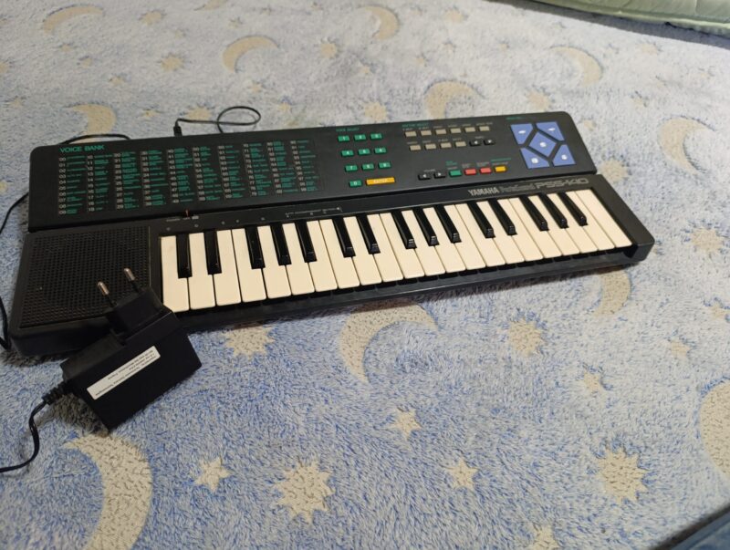 RETRO КУЛТ: Винтиџ Синтисајзер Yamaha PortaSound PSS-140 (1988год.) - Image 6