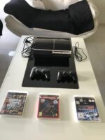 Se prodava PlayStation3 so igri