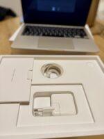 Apple MacBook Air M2 2022 / 8GB / 256GB SSD / Battery 93% - Image 3