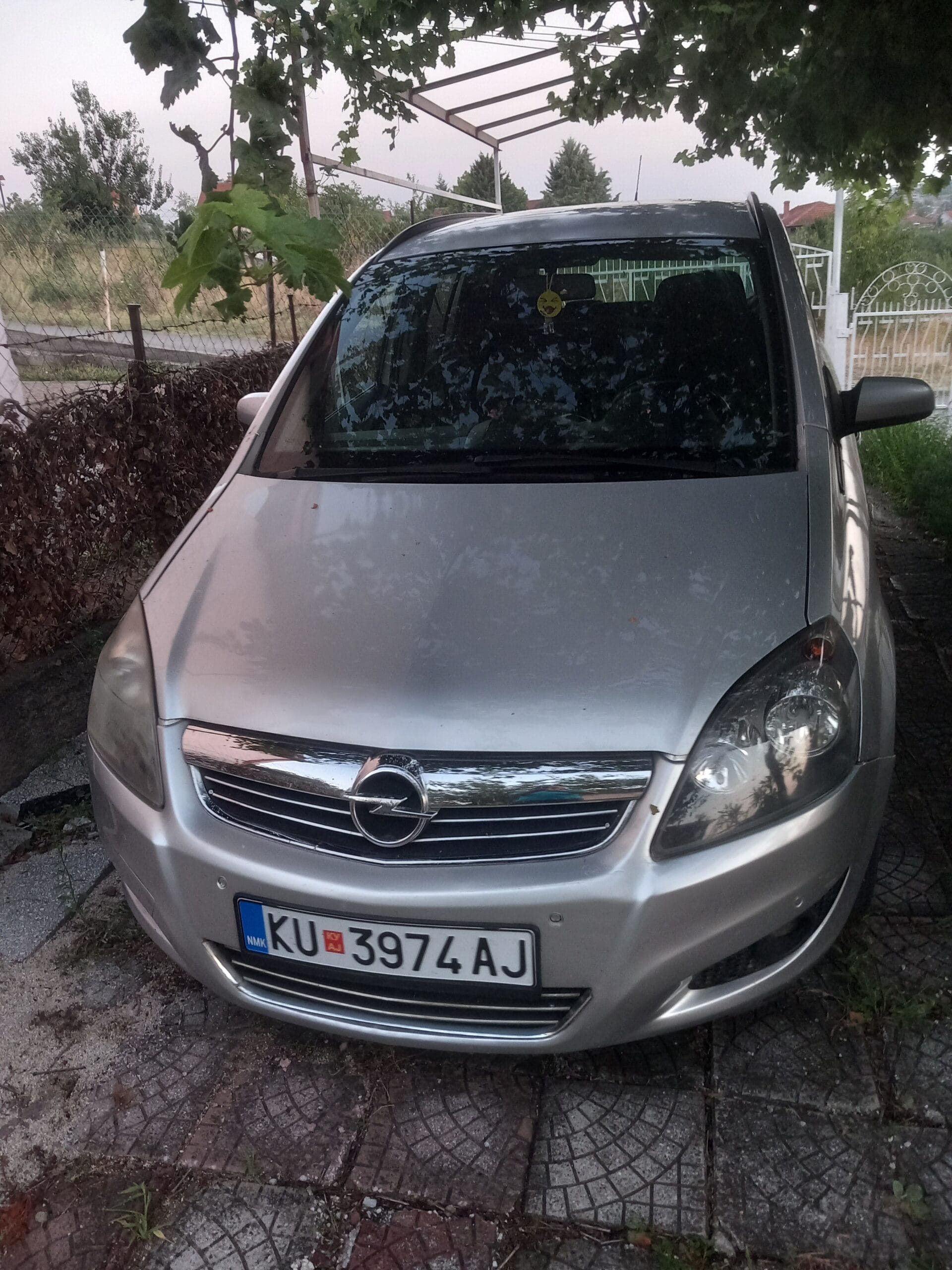20260825_055014 Se prodava Opel Zafira nameneto za 7 luge so Makedonska registracija - Image 1