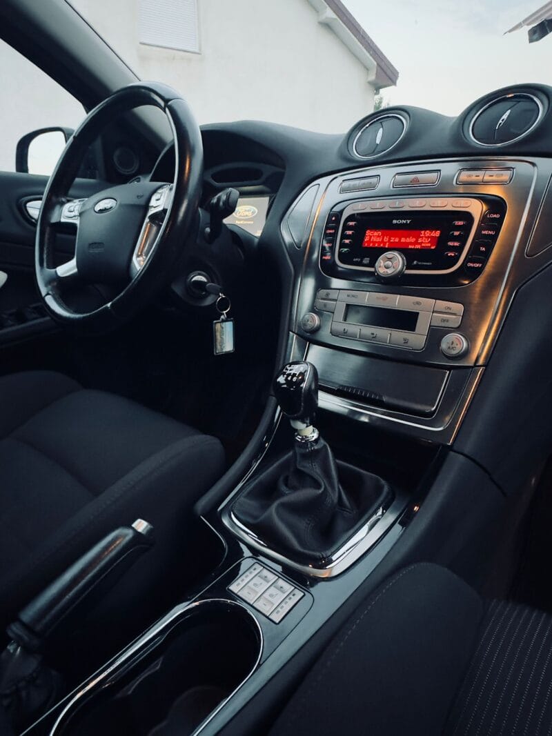 Ford Mondeo 2.0 140кс Titanium - Image 7