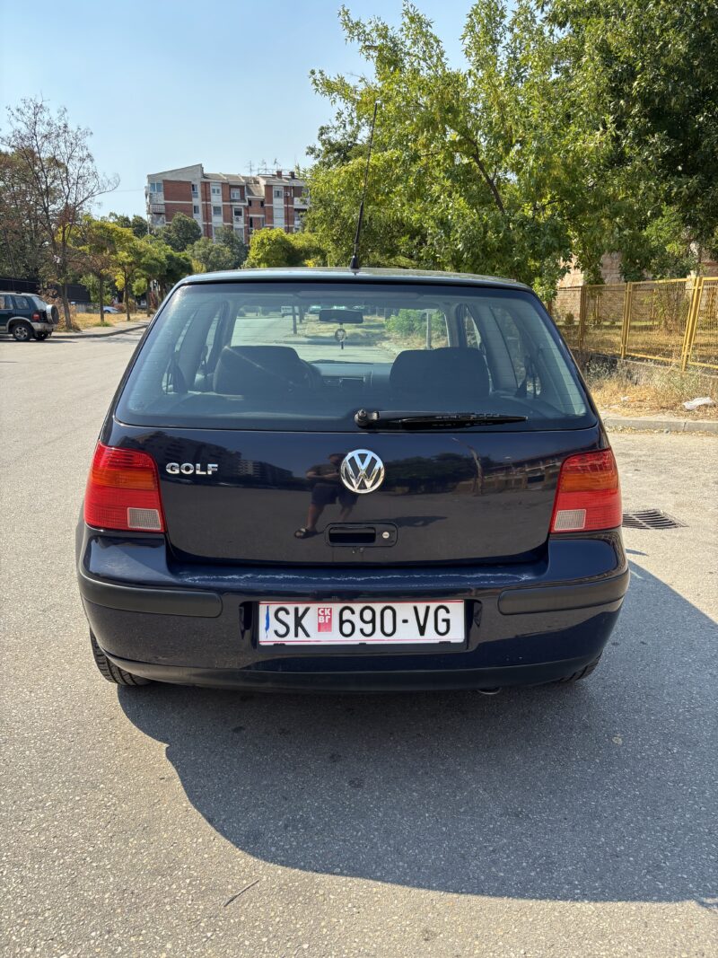 Golf 4 -1.4 benzin /plin Cena 1700 evra - Image 3